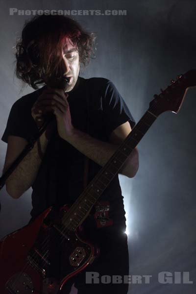 A PLACE TO BURY STRANGERS - 2015-04-13 - PARIS - Divan du Monde - 